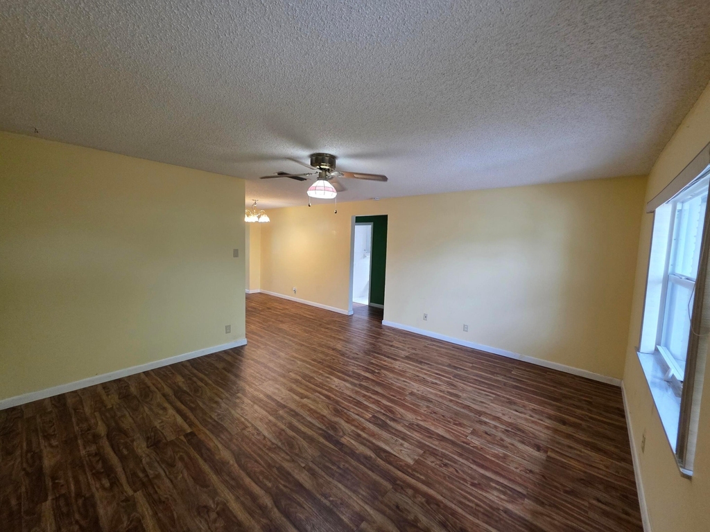 7195 Nw 9th Court - Photo 9