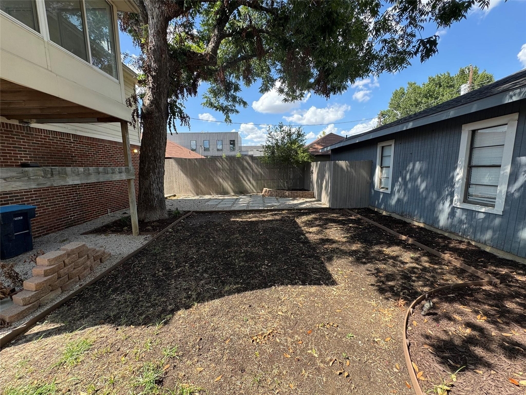 2565 Shirley Avenue - Photo 30