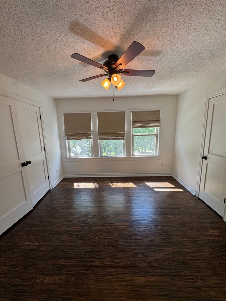 2565 Shirley Avenue - Photo 14