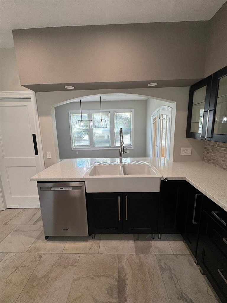 2565 Shirley Avenue - Photo 6