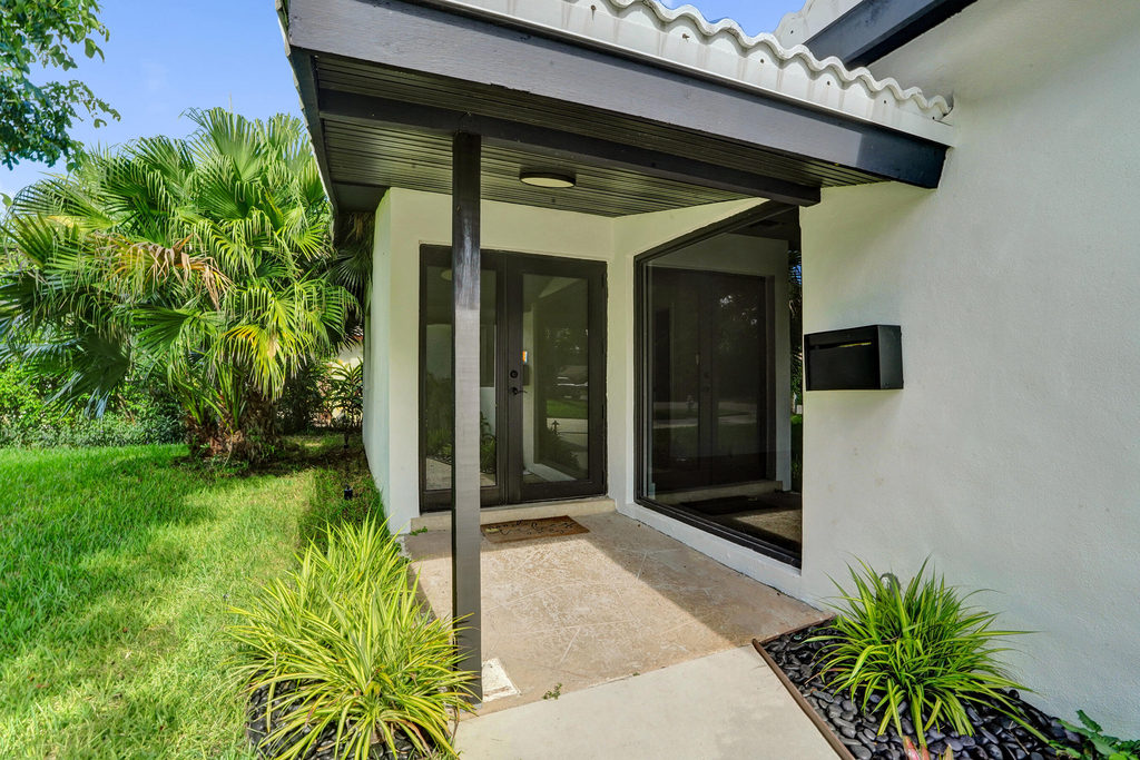 1250 Sw 4th Street - Photo 5