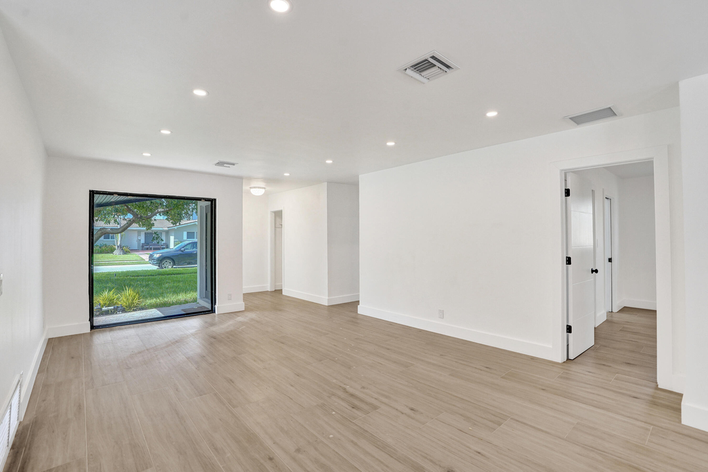 1250 Sw 4th Street - Photo 9