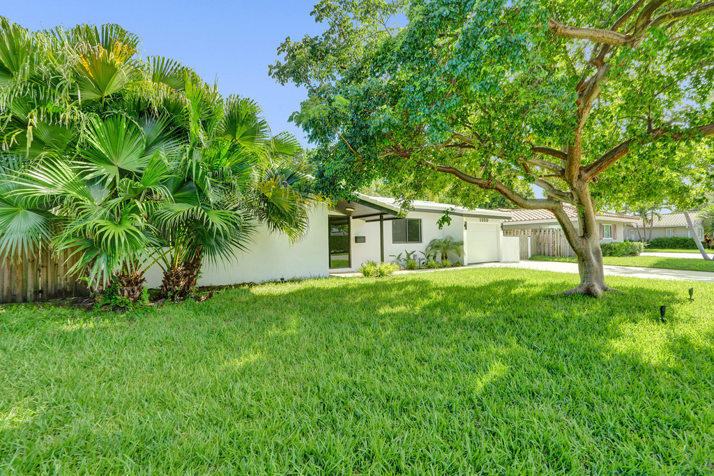 1250 Sw 4th Street - Photo 2