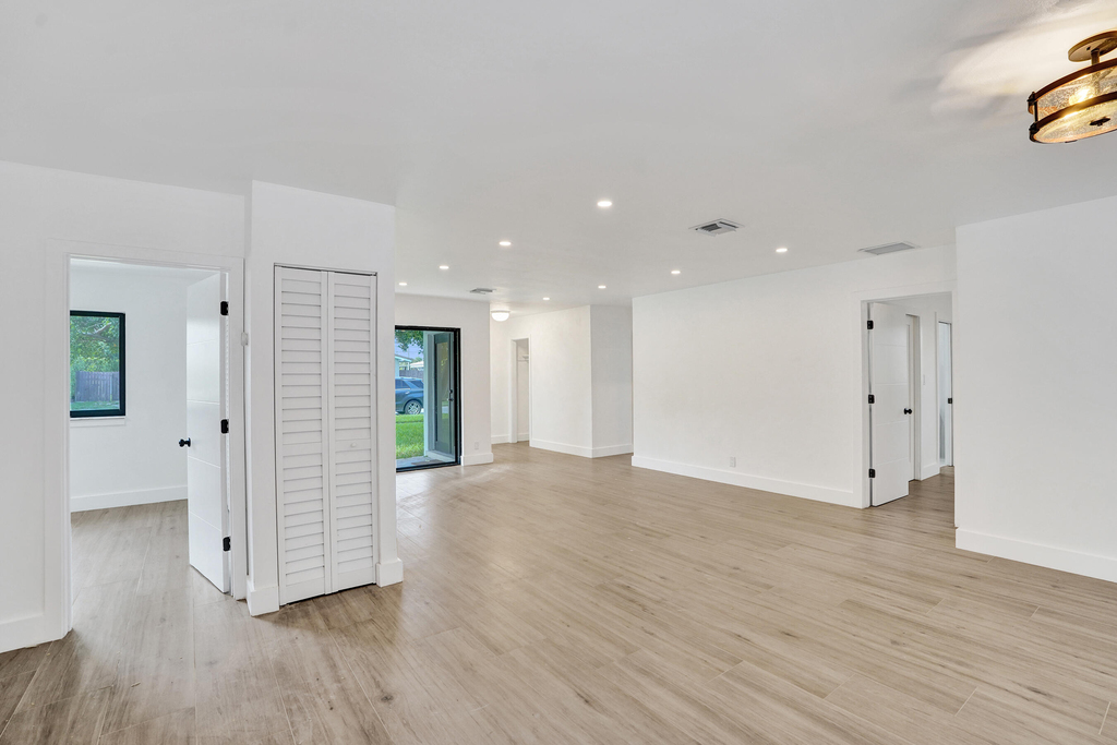 1250 Sw 4th Street - Photo 10