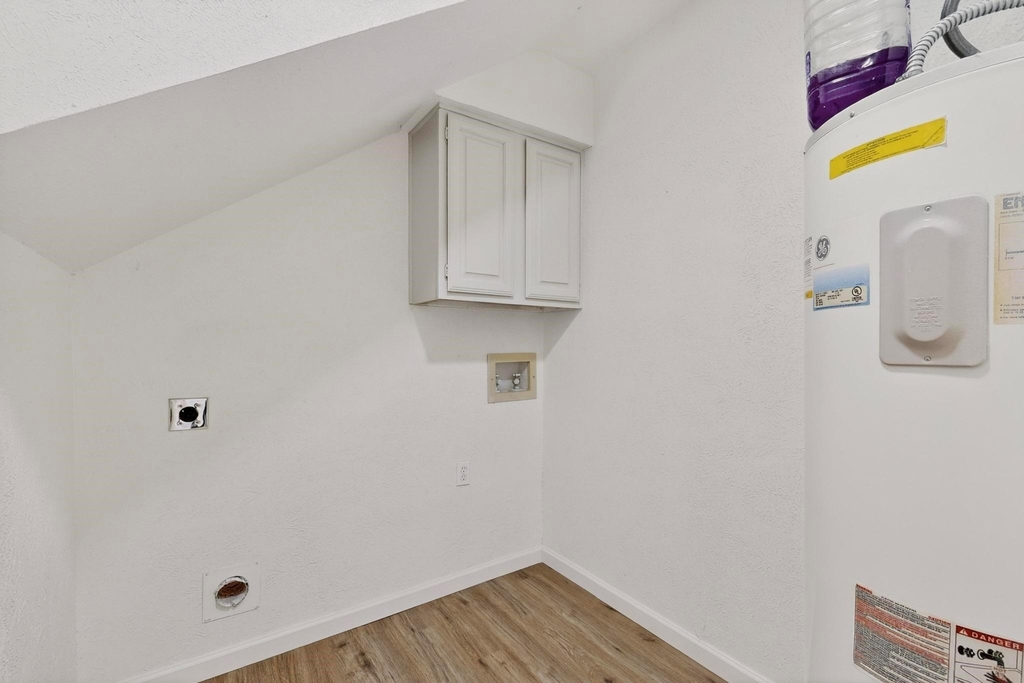 925 Cedar Terrace - Photo 21