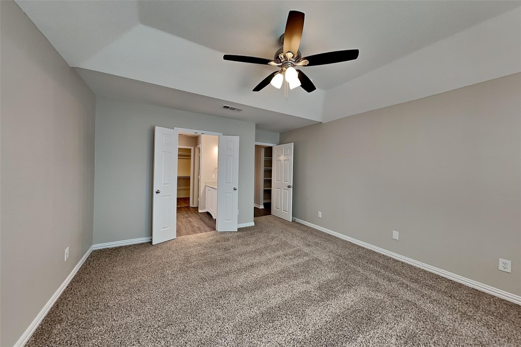 2839 Park Place Drive - Photo 6