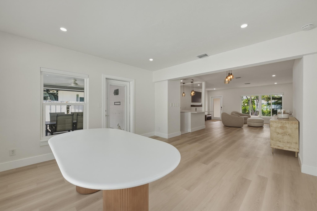 801 Ne 19th Terrace - Photo 17