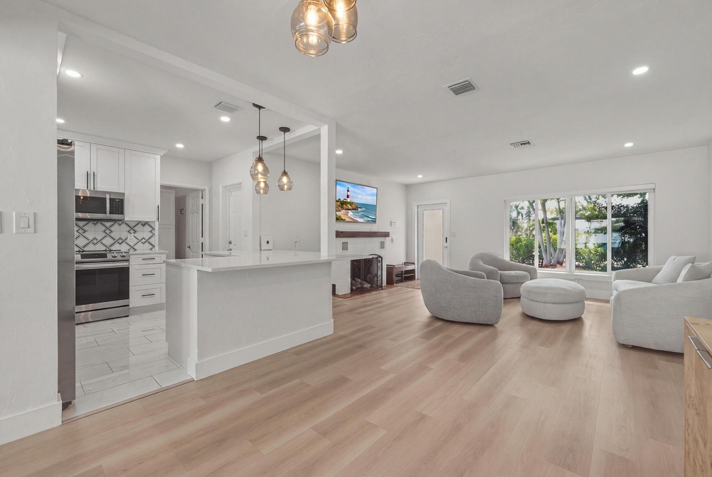 801 Ne 19th Terrace - Photo 11