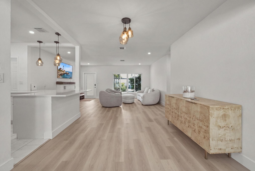 801 Ne 19th Terrace - Photo 10