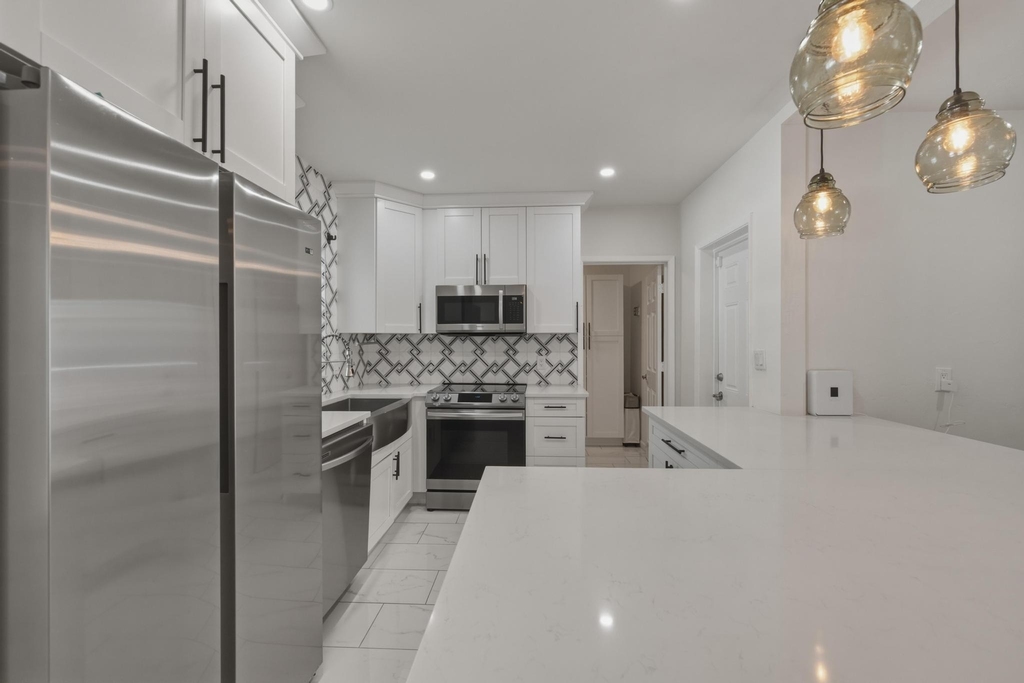 801 Ne 19th Terrace - Photo 13