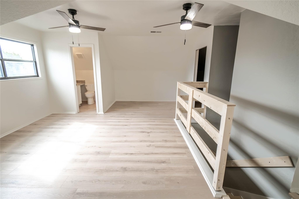1333 Friars Street - Photo 29