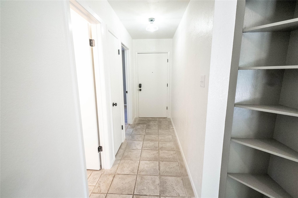 1333 Friars Street - Photo 18