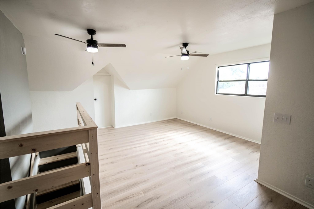 1333 Friars Street - Photo 34