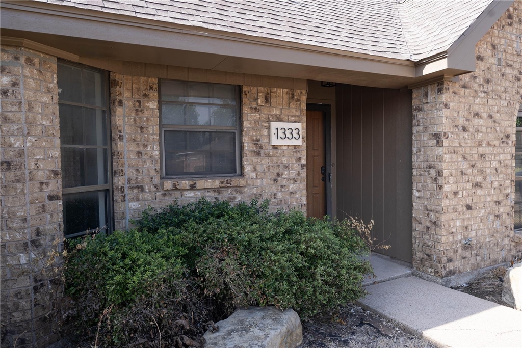 1333 Friars Street - Photo 1