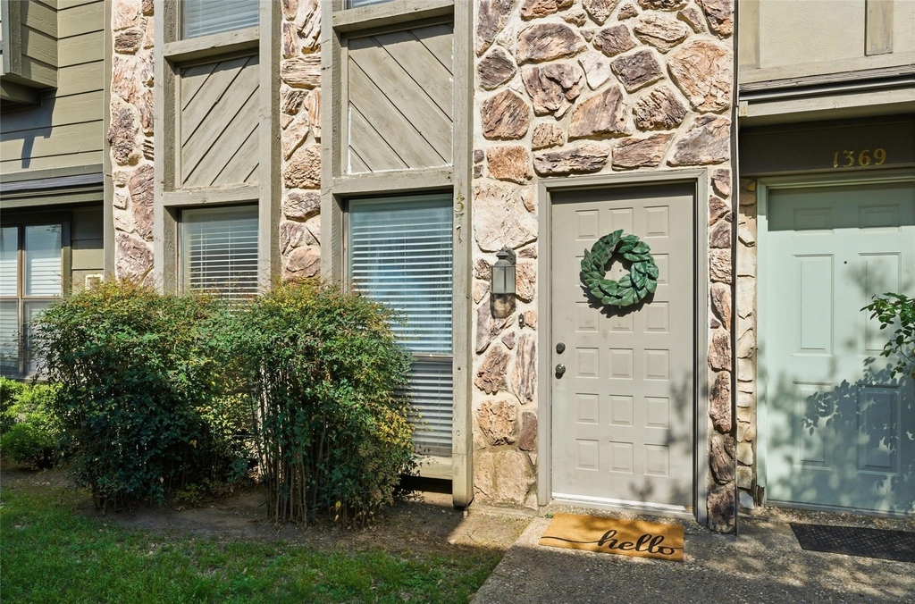 1371 S 11th Street - Photo 1