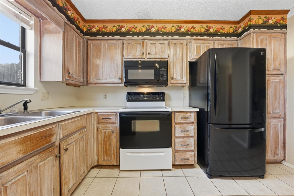 1371 S 11th Street - Photo 8