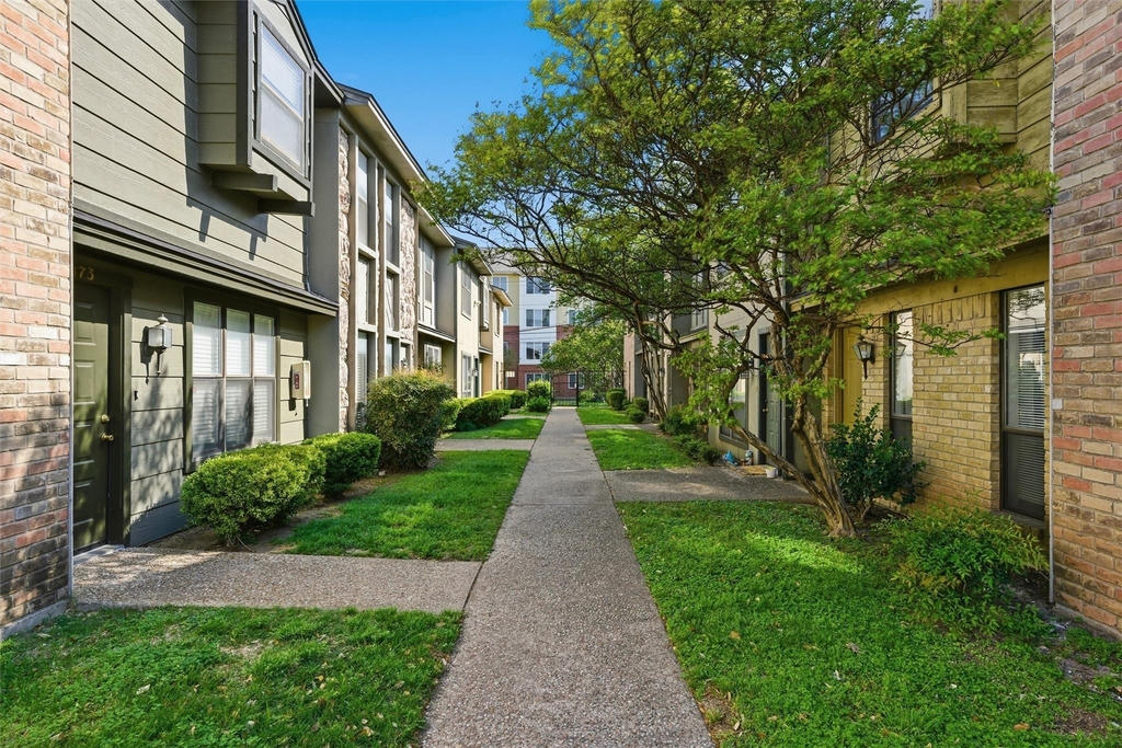 1371 S 11th Street - Photo 24