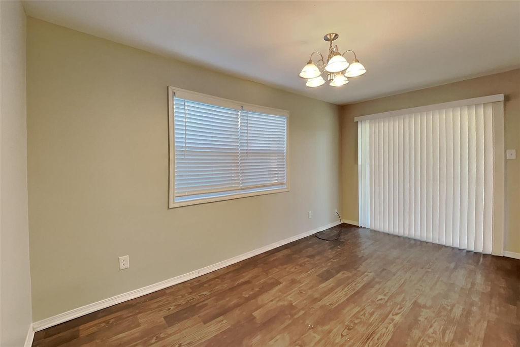 845 Whitehall Drive - Photo 4