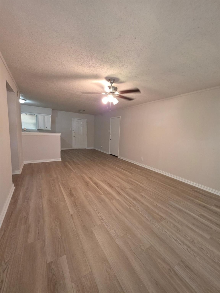 721 N Cummings Drive - Photo 3