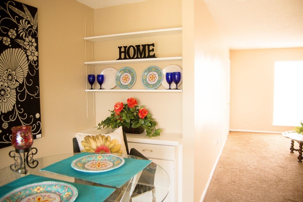 2800 Sayles Boulevard - Photo 6