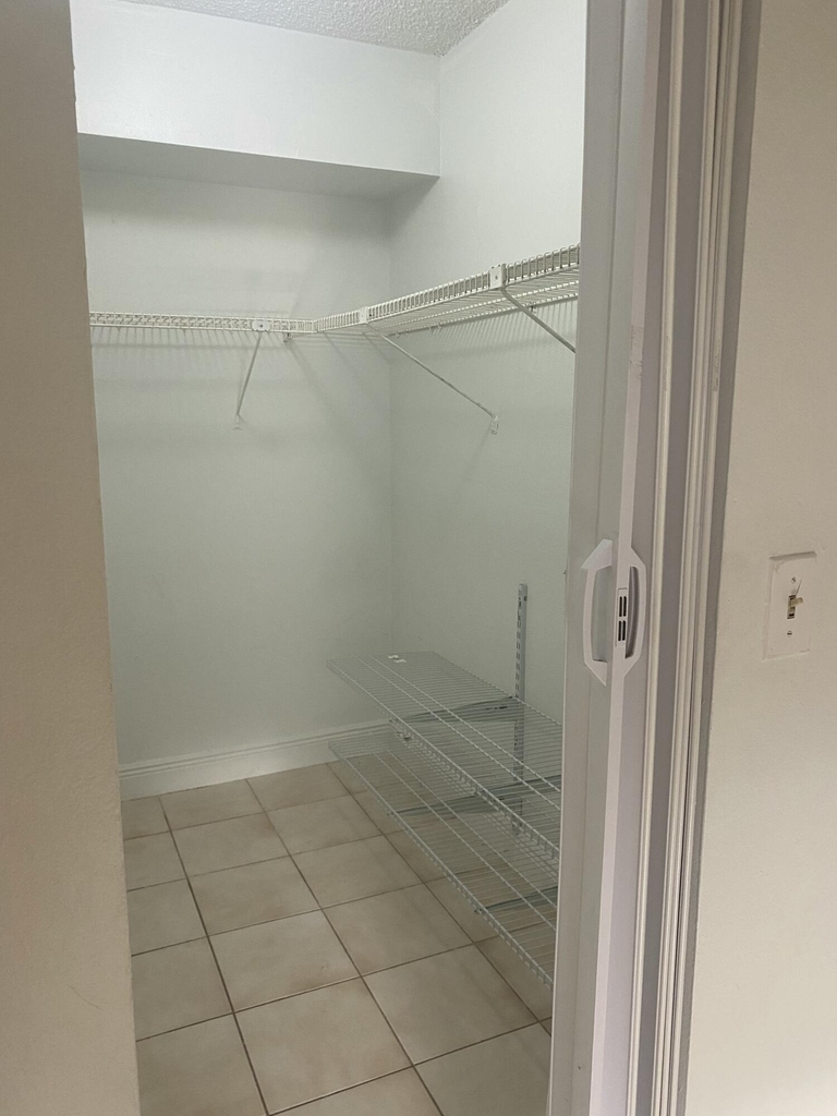 8185 Nw 7th Street - Photo 10