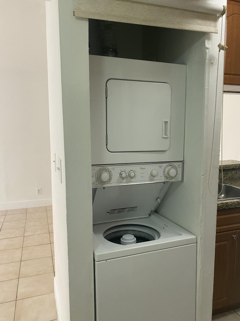 8185 Nw 7th Street - Photo 1