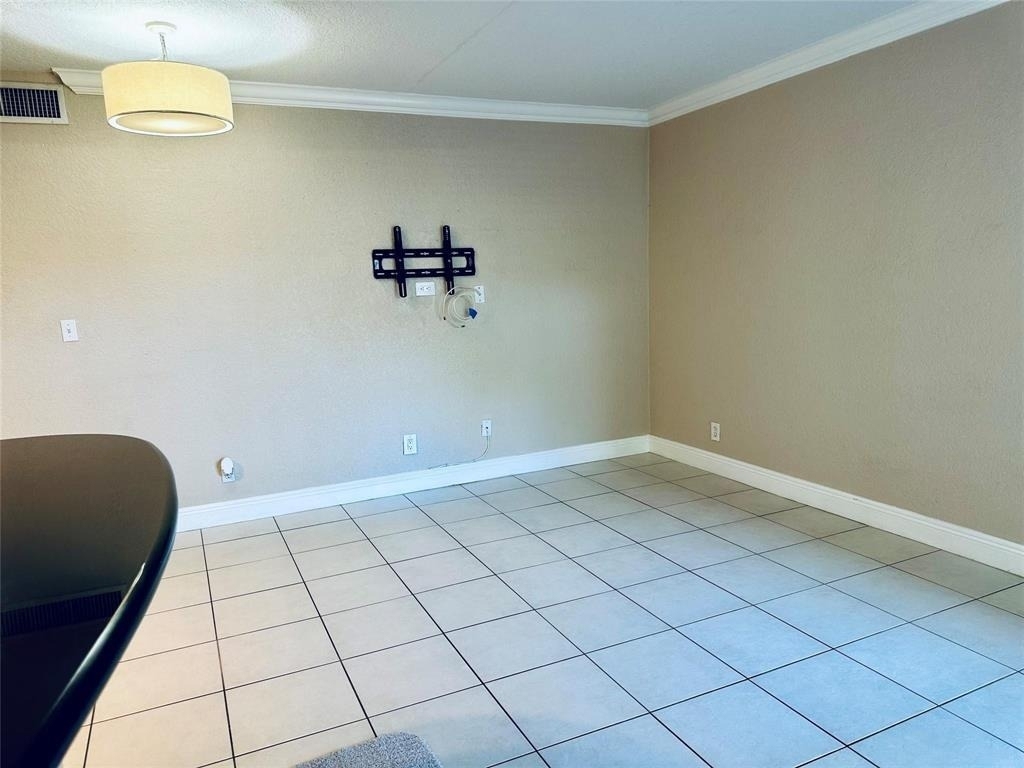 2190 Se 5th Street - Photo 1