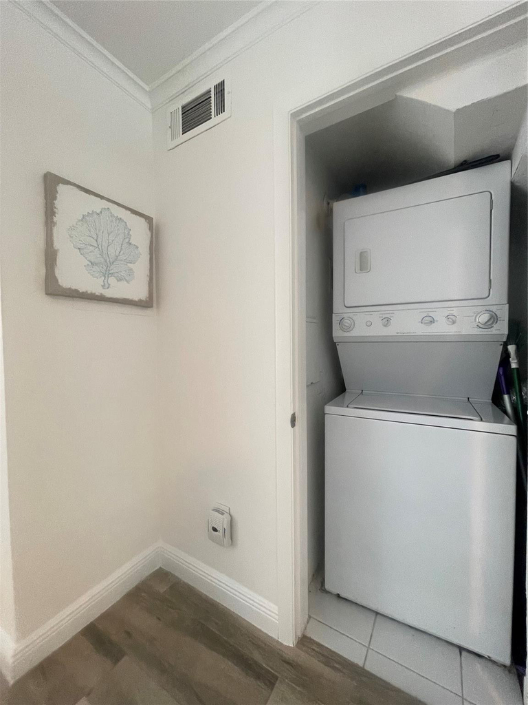 2708 Ne 14th Street Causeway - Photo 22