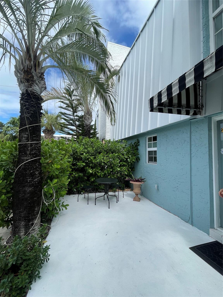 2708 Ne 14th Street Causeway - Photo 76