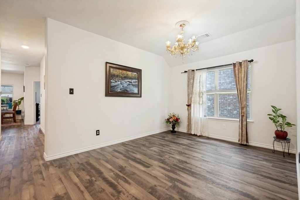 2920 Brazos Drive - Photo 3