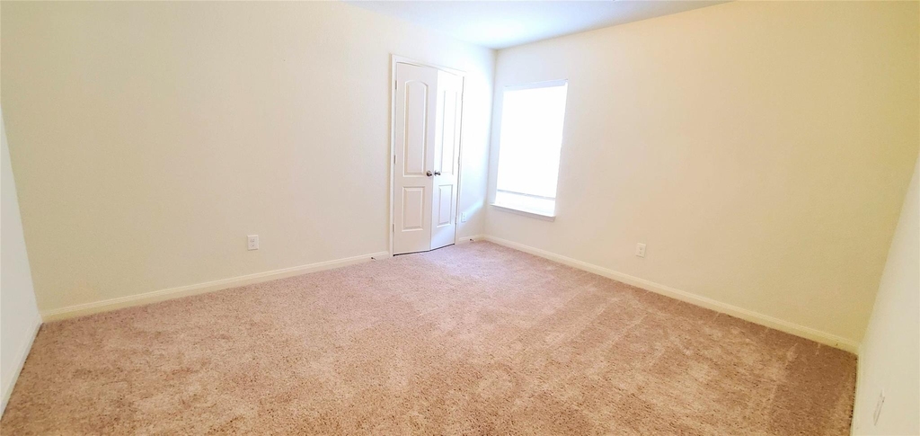 1314 Shumard Drive - Photo 6