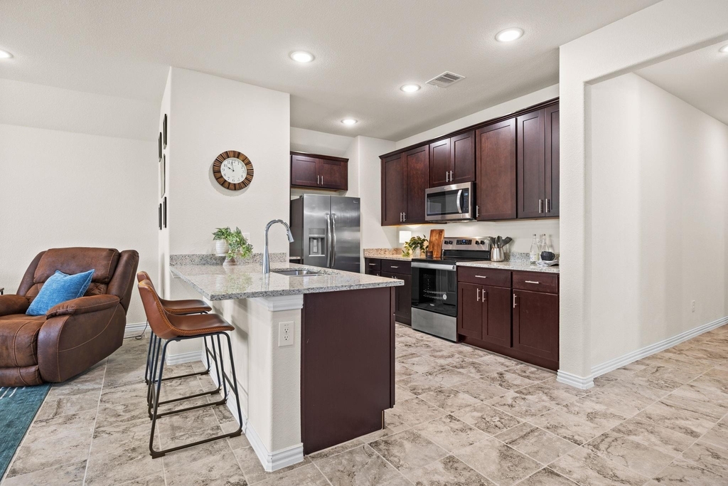 3249 Glorioso Drive - Photo 4
