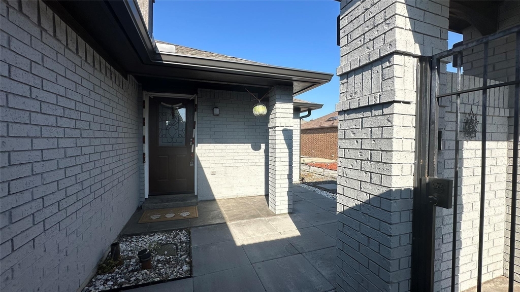 3925 Capricorn Court - Photo 3