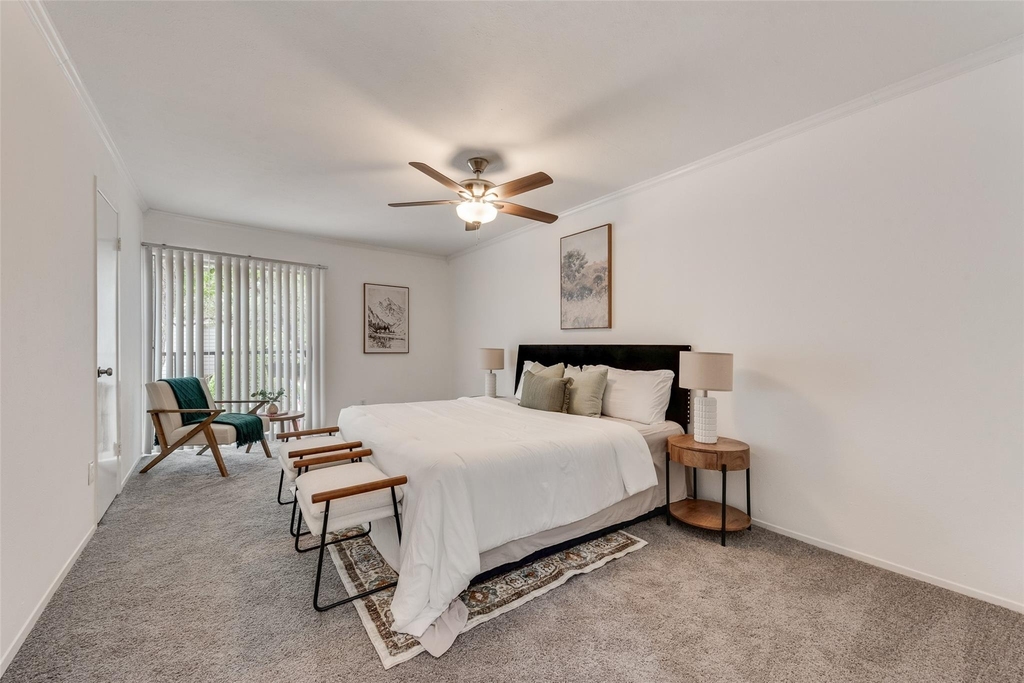 7492 E Northwest Highway - Photo 10