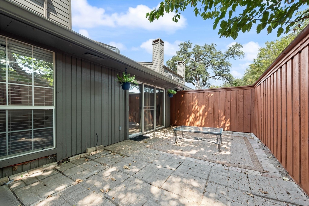 7492 E Northwest Highway - Photo 16