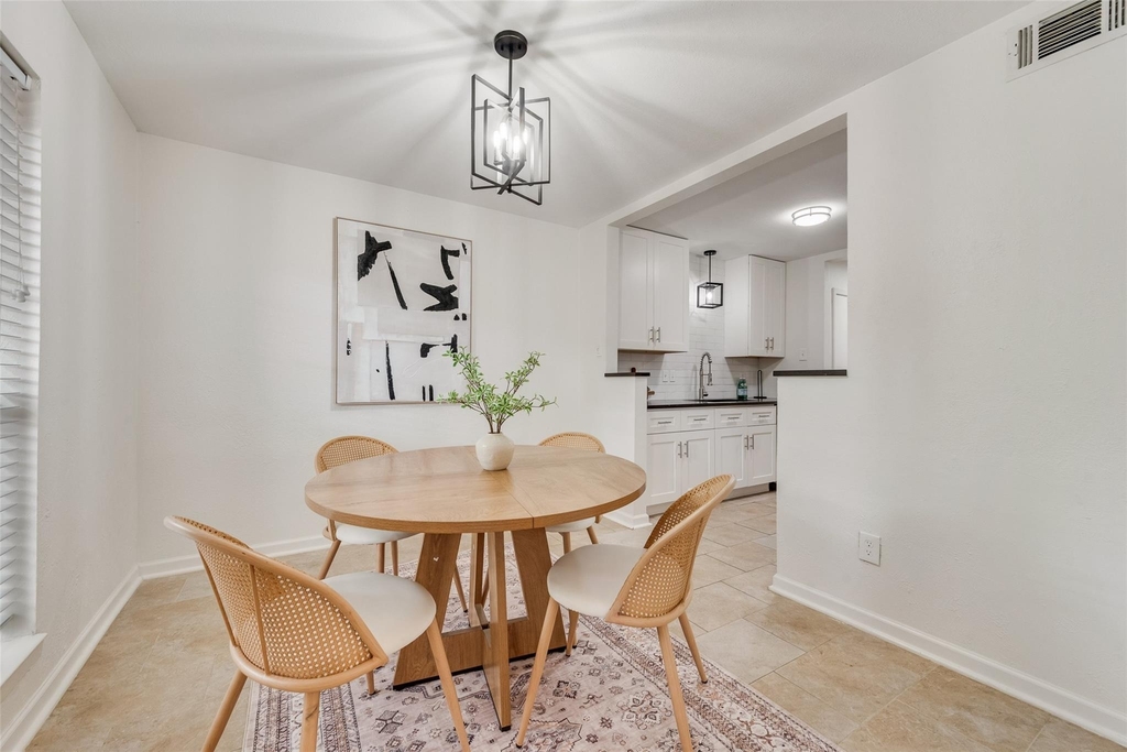 7492 E Northwest Highway - Photo 4