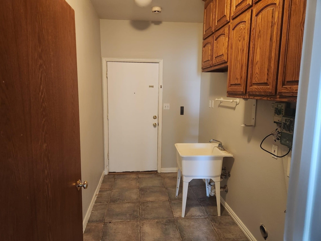 2494 Bryant Street - Photo 13