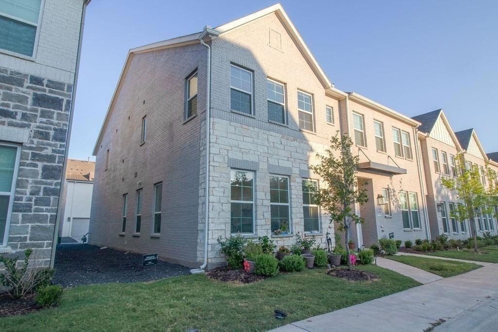 9923 Schramm Street - Photo 1