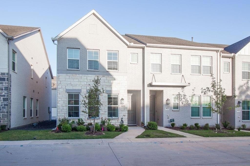 9923 Schramm Street - Photo 0