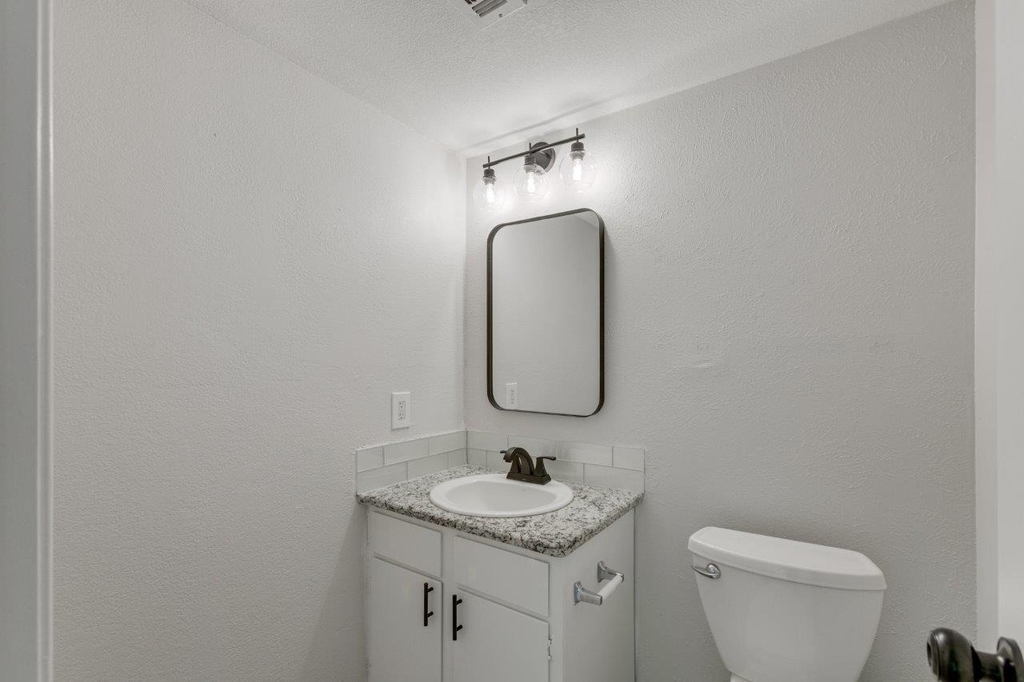 5300 Keller Springs Road - Photo 14