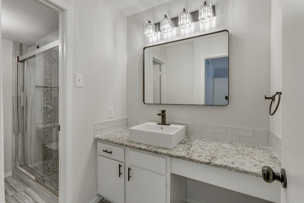 5300 Keller Springs Road - Photo 18