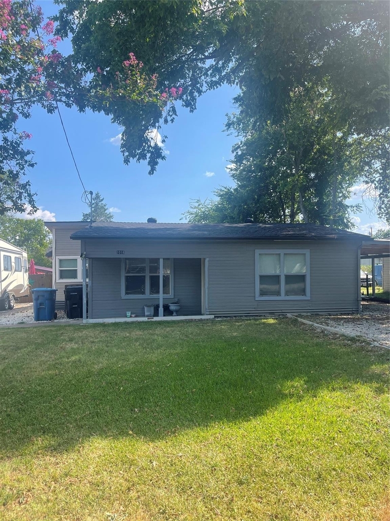 1018 Dubois Street - Photo 0