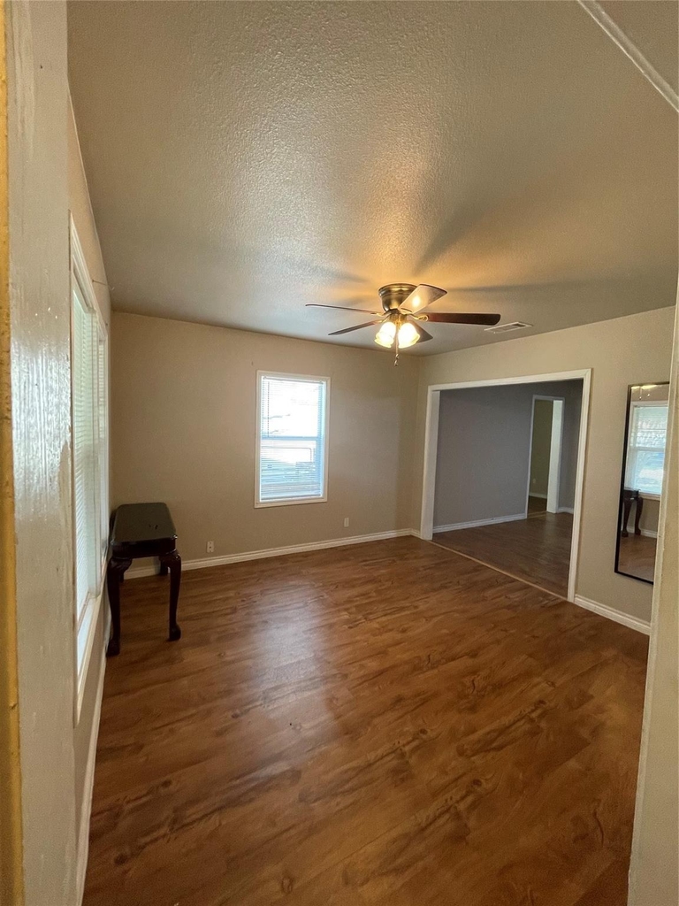1018 Dubois Street - Photo 1