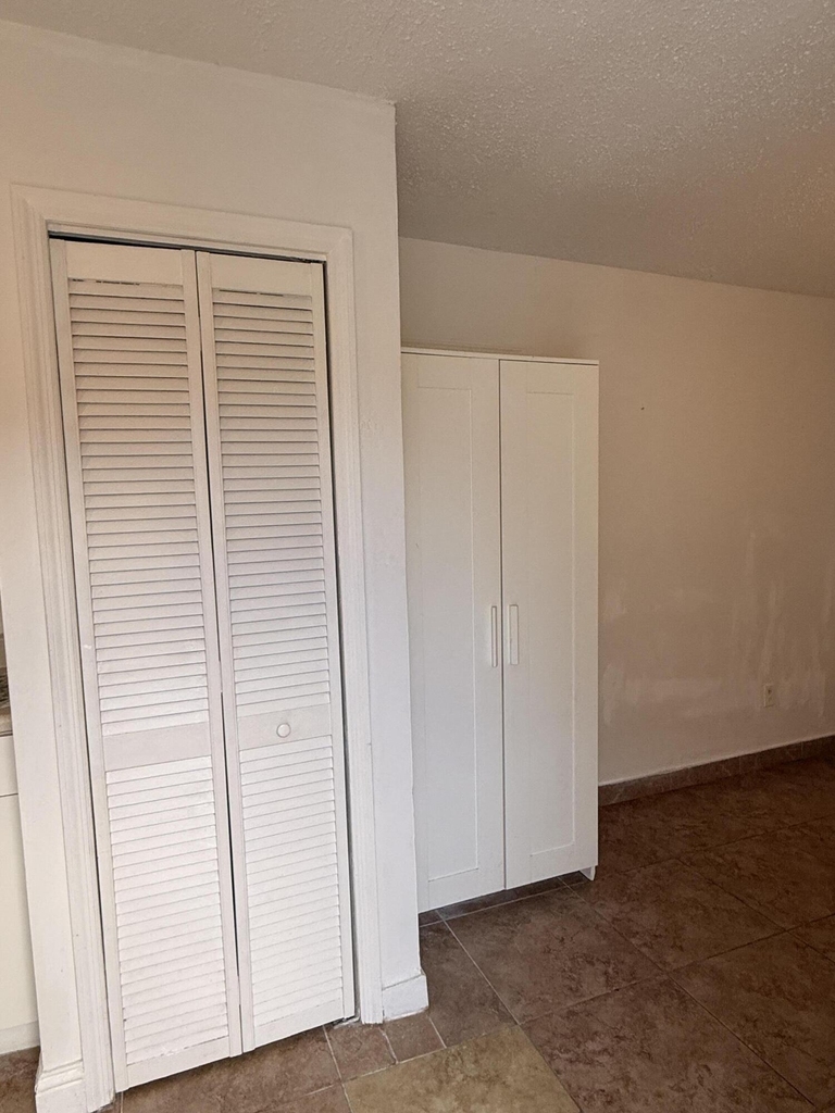 17131 Nw 44th Avenue - Photo 3