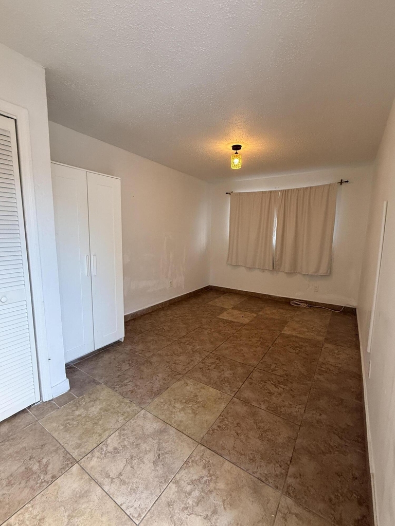 17131 Nw 44th Avenue - Photo 2