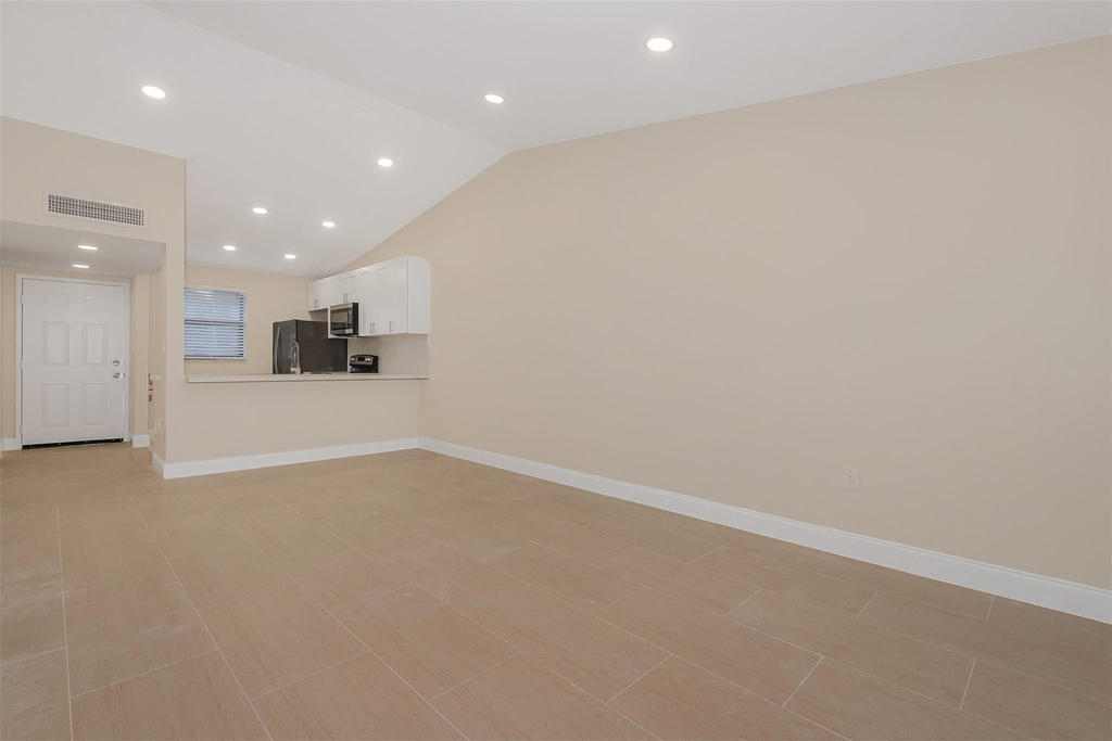 9951 Nob Hill Place - Photo 2
