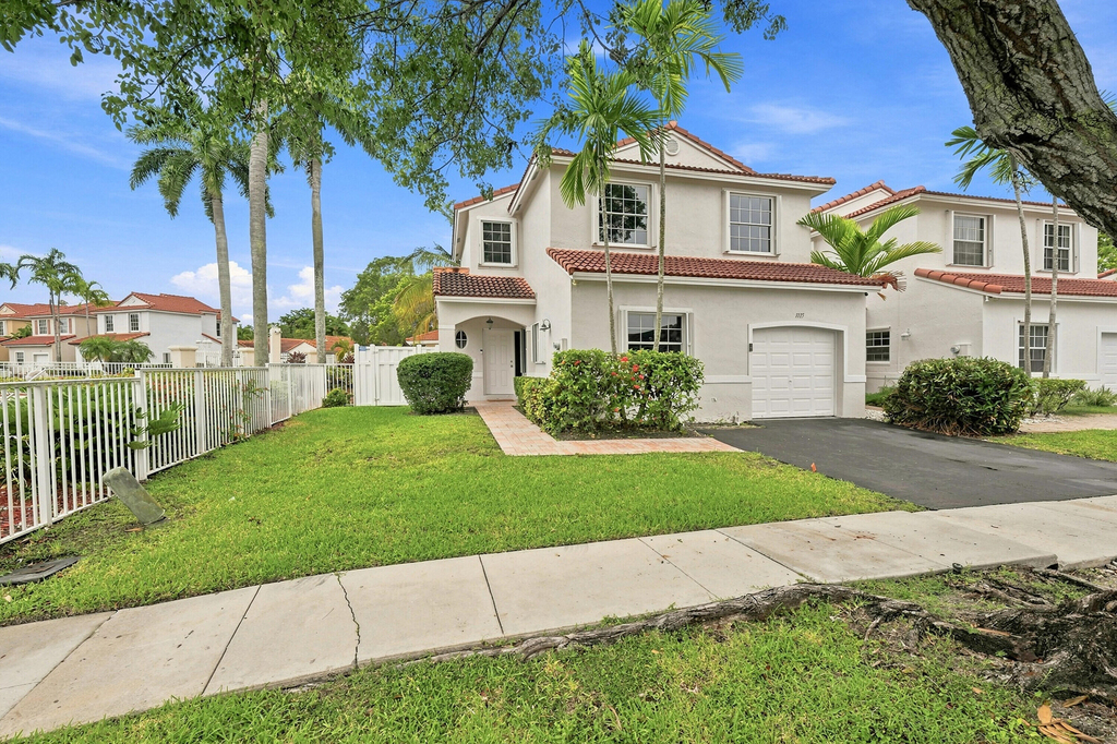 1115 Sw 180th Terrace - Photo 17