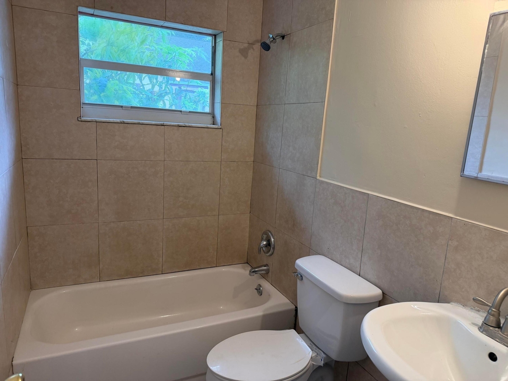 3778 Nokomis Avenue - Photo 4