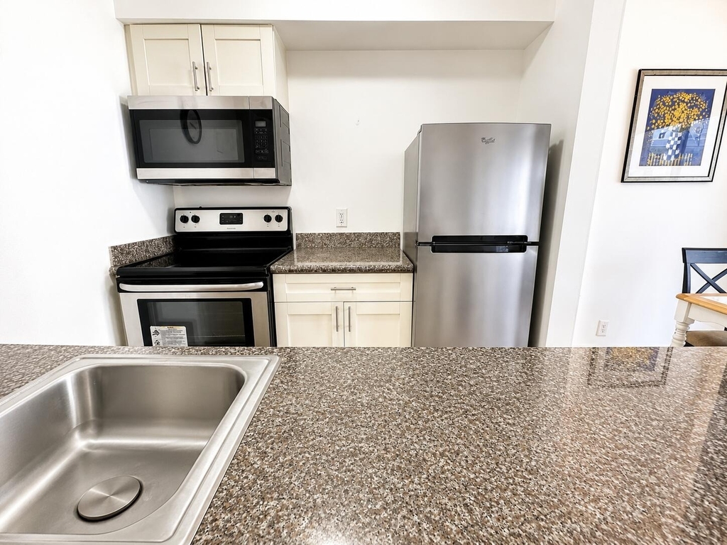 3226 Ne 12th Street - Photo 3
