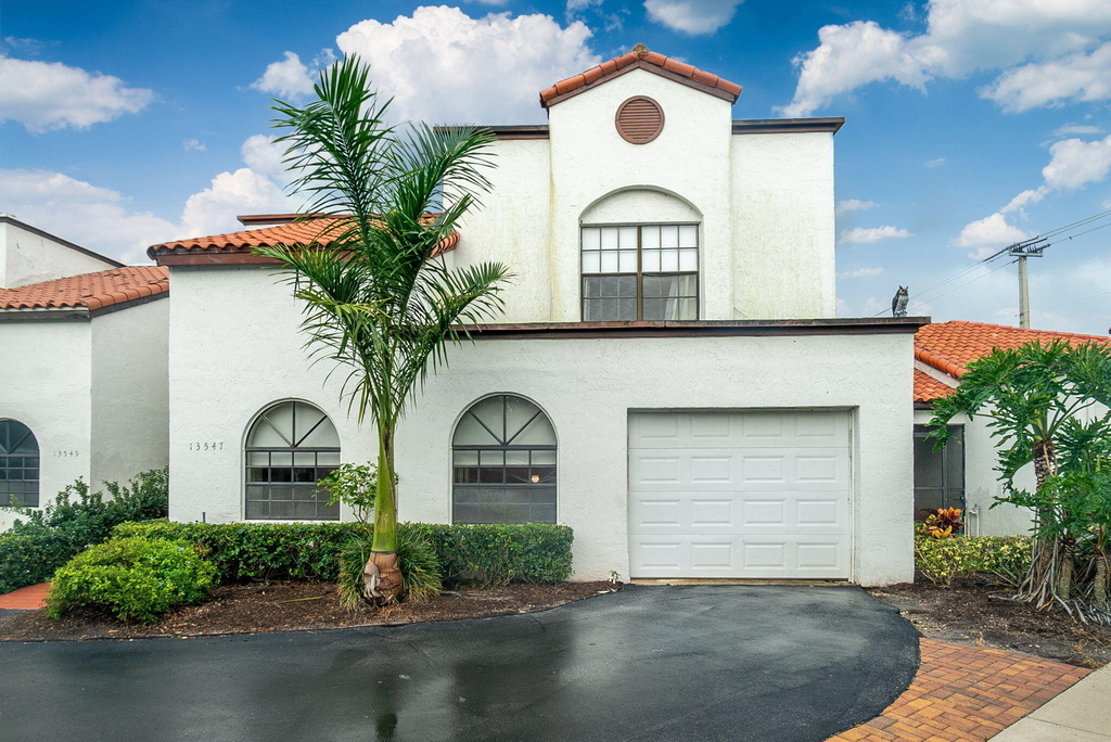 13547 Fountain View Boulevard - Photo 32